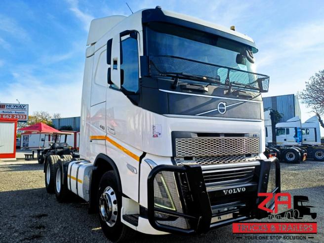 2022 VOLVO FH440 V5